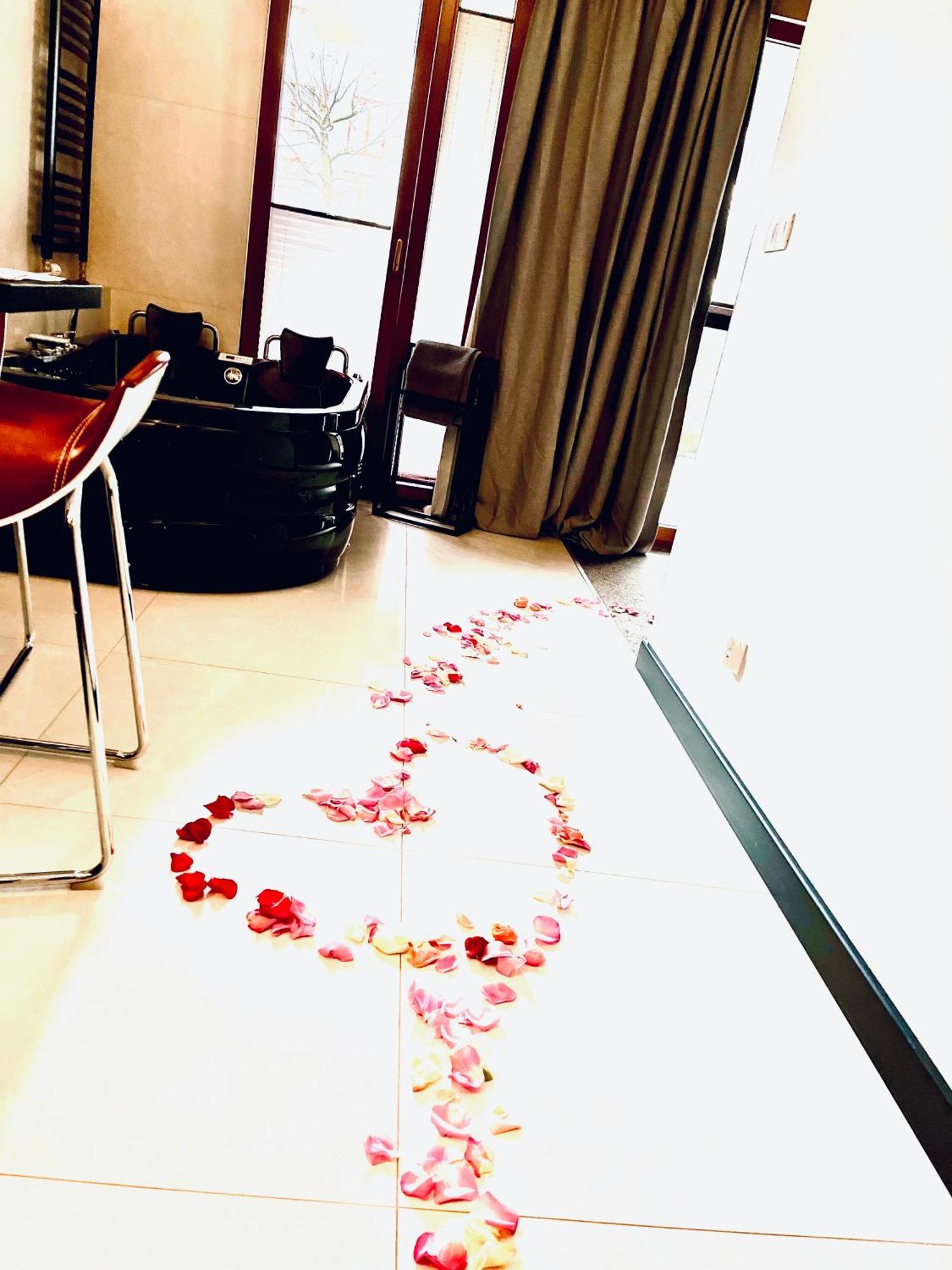 Jacuzzi Rakowicka Top Apartments クラクフ エクステリア 写真